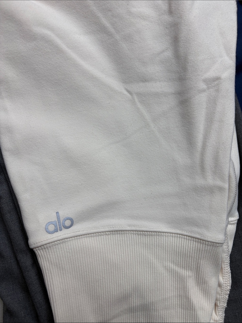 ALO size medium Goddess leggings High-Waist White bone Women’s Athletic leggings - Picture 9 of 10
